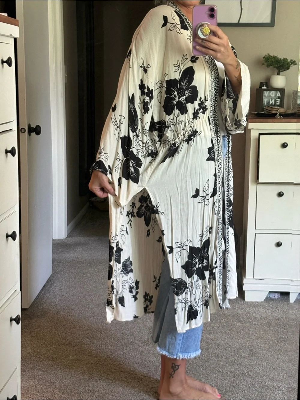 Billabong Black and Cream Floral Long Kimono - Picture 2 of 4